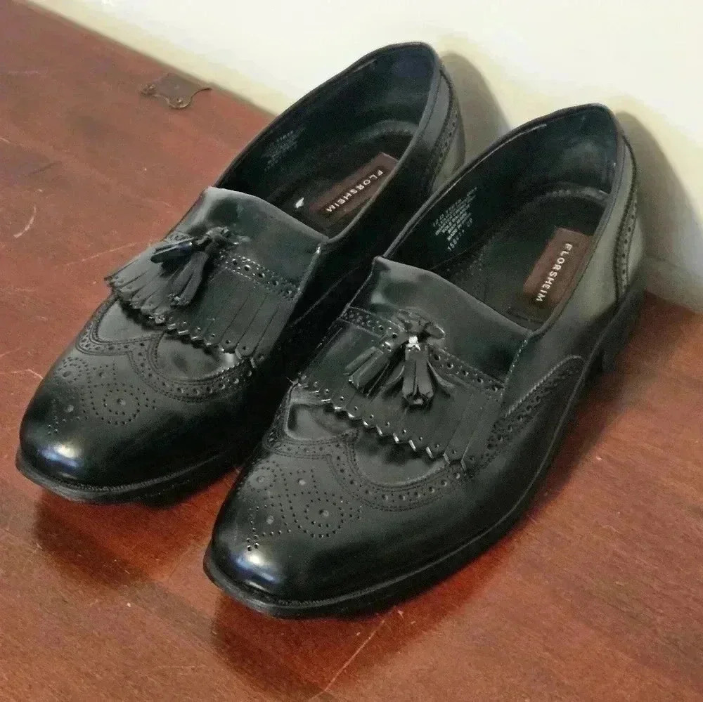 Florsheim Kiltie Tassle Leather Wingtip shoe Size 12D EUC